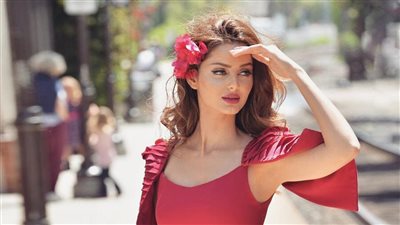 رواية امرأة لا تقهر
