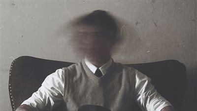 قصة شاب يحب الأطفال كثيرًا