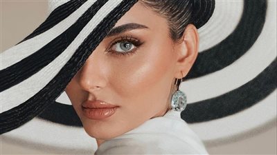 لماذا أنا بقلم إيمان شلبي