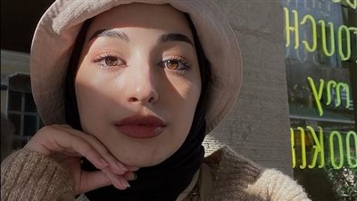 المراه الفقيرة والرجل الميسور